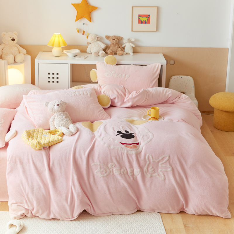Four Seasons Universal Solid Color Four-Piece Set High-End 100 Quilt Cover Bed Sheet 4 Embroidery Wide Edge Bedding Set