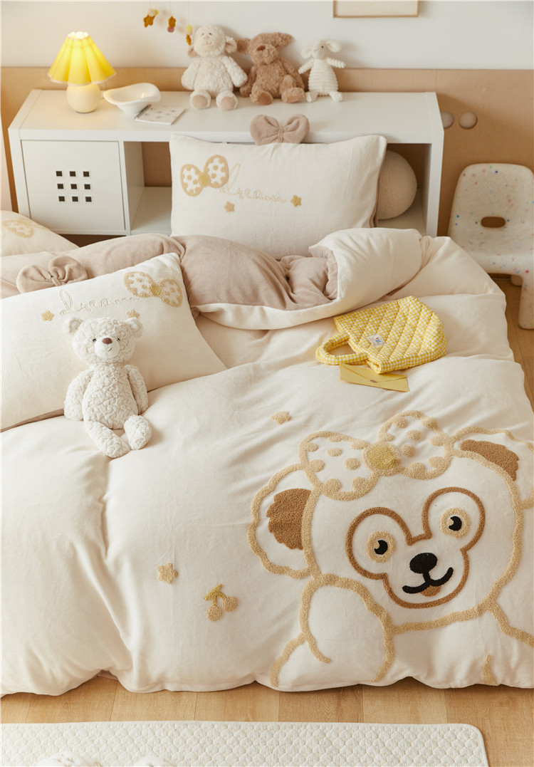 Four Seasons Universal Solid Color Four-Piece Set High-End 100 Quilt Cover Bed Sheet 4 Embroidery Wide Edge Bedding Set