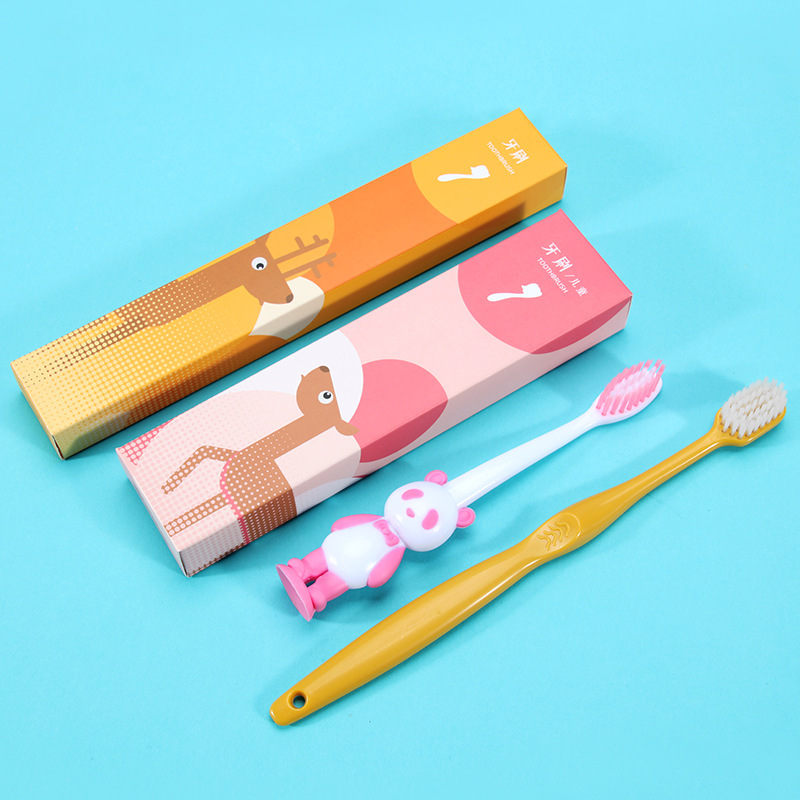 Daily use Children&#039;s Hotel Supplies Hotel Room Disposable Toiletries Toothbrush Toothpaste Set Two-in-One