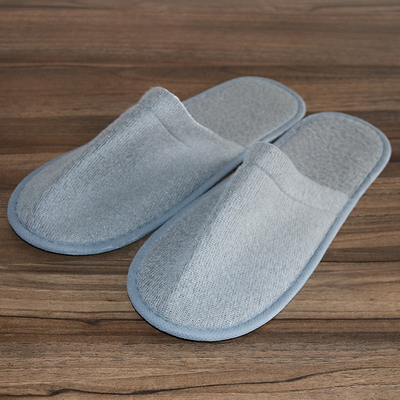 Hotel Room Gray Disposable Slippers Hotel Consumables Toothbrush Toothpaste Toiletries in Stock