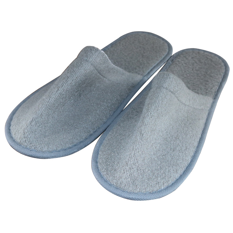 Hotel Room Gray Disposable Slippers Hotel Consumables Toothbrush Toothpaste Toiletries in Stock