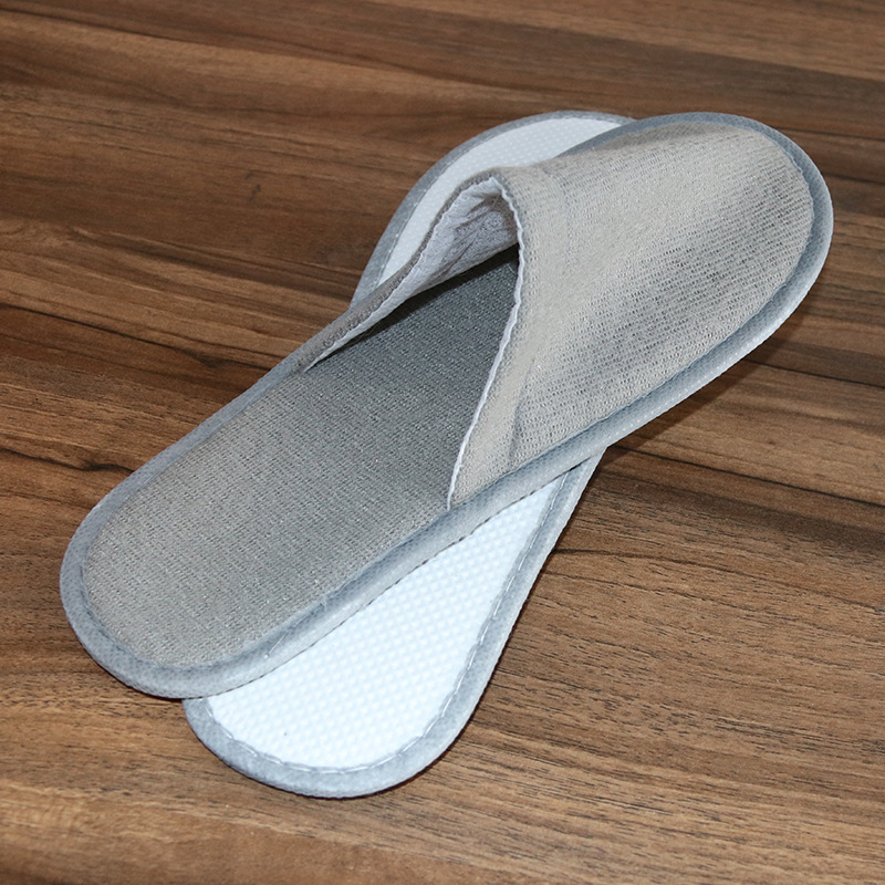 Hotel Room Gray Disposable Slippers Hotel Consumables Toothbrush Toothpaste Toiletries in Stock