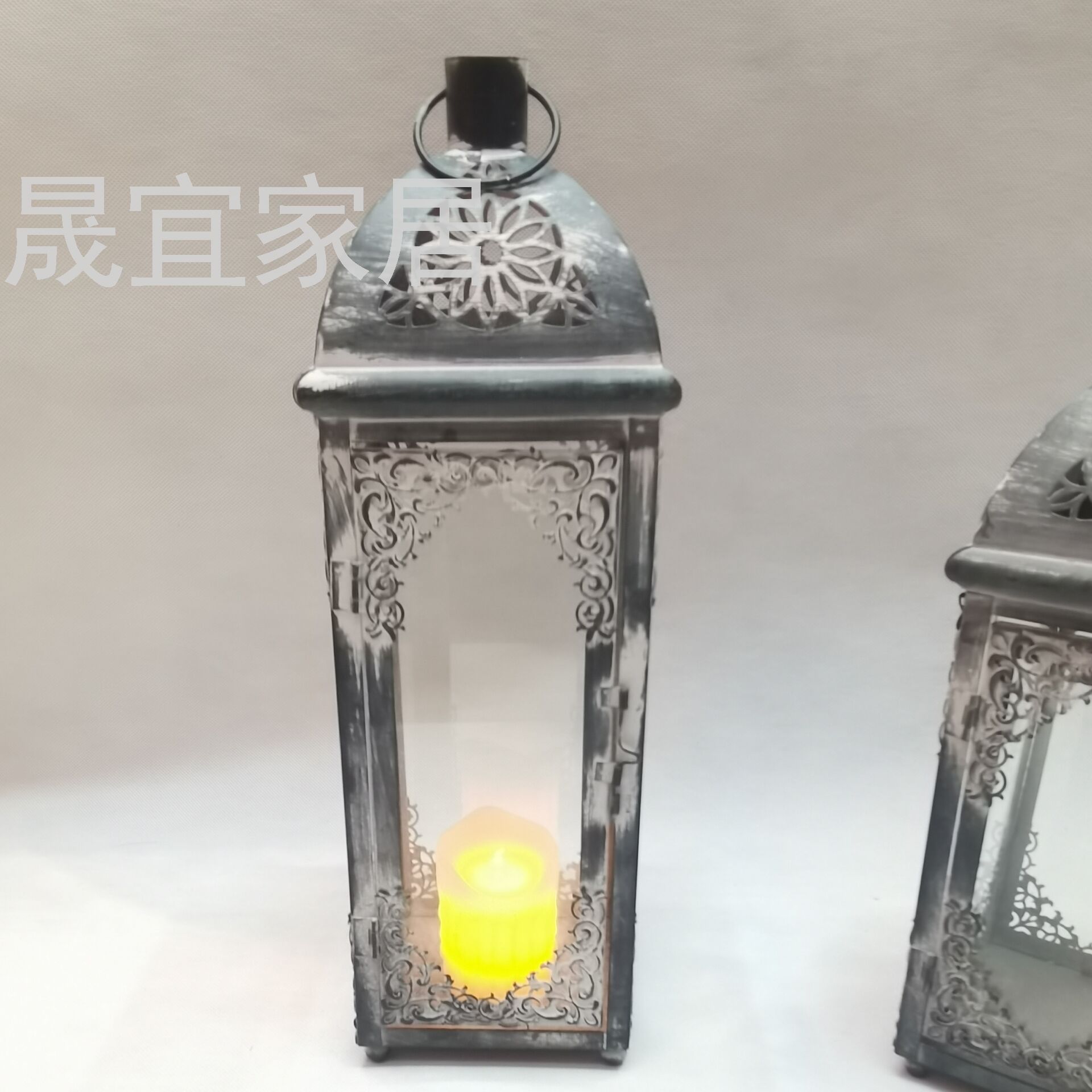 European-Style Storm Lantern Candlestick Floor Aromatherapy Candle Iron Storm Lantern Craftwork Storm Lantern Bedroom Decoration