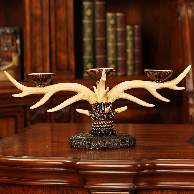 European classical restore ancient ways the new carved iron candlestick romantic wedding props household soft decorative resin craft gifts