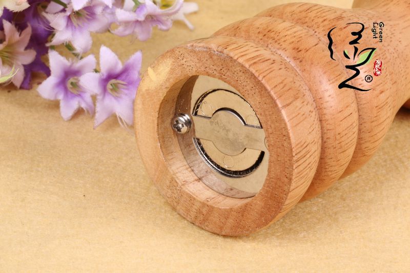 Factory Supply High Quality Wooden Pepper Grinder Salt Pot Pepper Salt Pot Wooden Metal Movement Grinder Wholesale