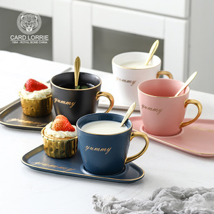 pot with spoon cover creative Japanese seasoning box bottle small water tank hotel restaurant oil salt pepper pot home pot with spoon cover creative Japanese seasoning box bottle small water tank hotel restaurant oil salt pepper pot home