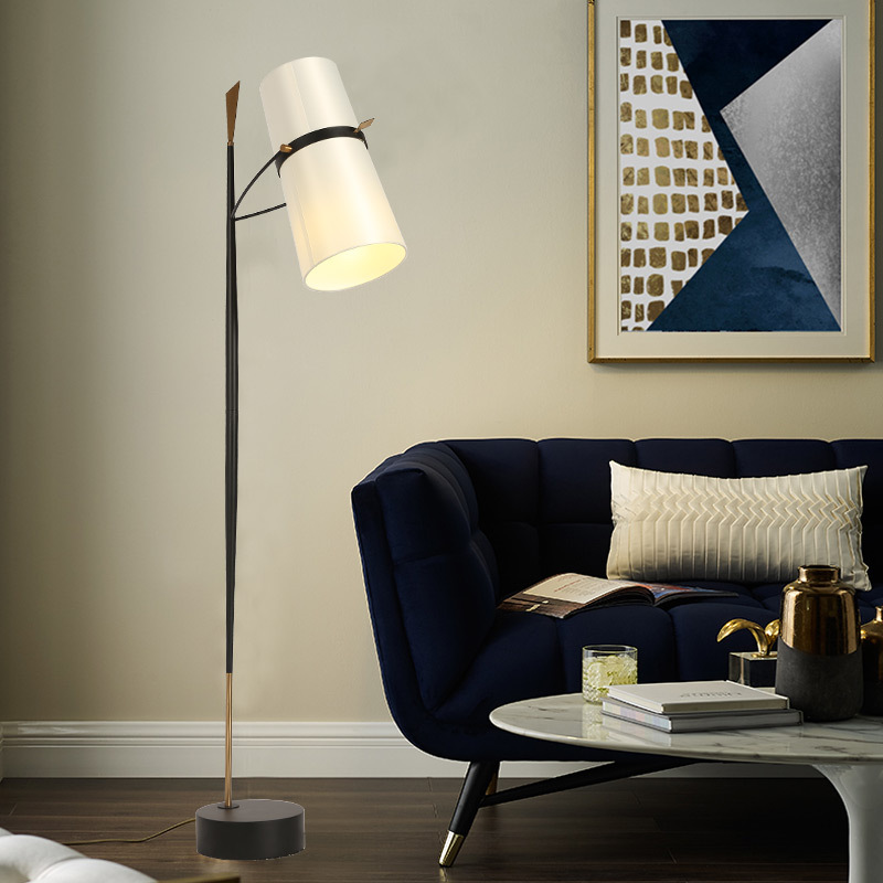 Postmodern floor lamp creative personality study sitting room club floor lamp art bedside bedroom black floor lamp