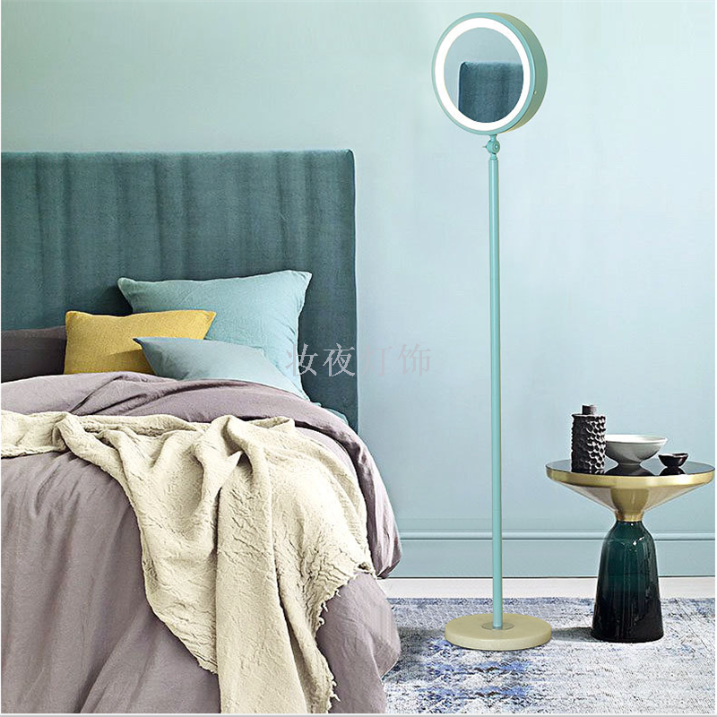 Creative Nordic beauty lamp led floor lamp living room bedroom simple study lamp post modern golden floor lamp