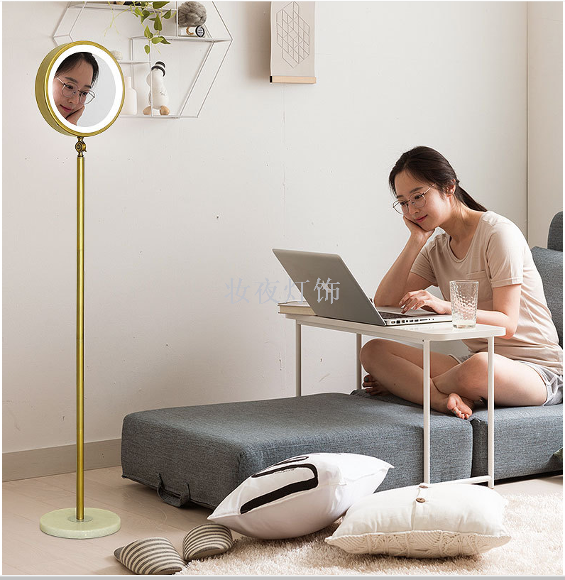 Creative Nordic beauty lamp led floor lamp living room bedroom simple study lamp post modern golden floor lamp