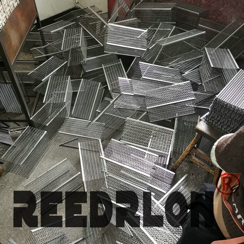 Redlong rat cage yiwu rat cage black metal household rat trap wholesale spot