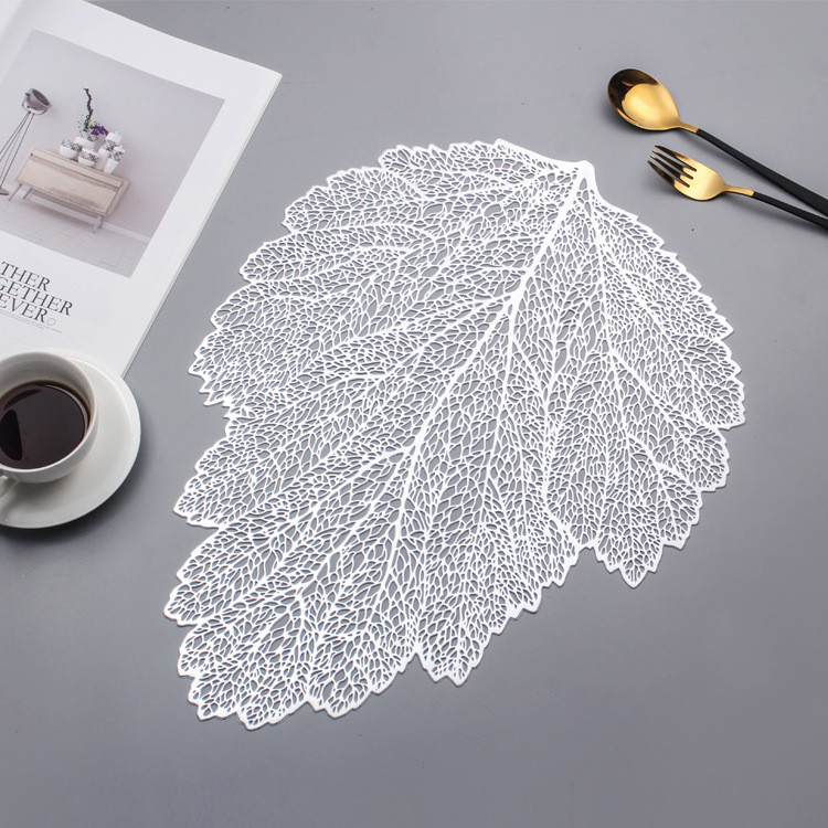 European and American Placemat Leaves Hollow out Heat Insulation Non-Slip PVC Placemat Tea Table Decorative Pad Restaurant Western Food Tray Mat