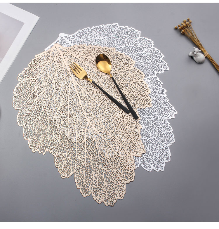 European and American Placemat Leaves Hollow out Heat Insulation Non-Slip PVC Placemat Tea Table Decorative Pad Restaurant Western Food Tray Mat European and American Placemat Leaves Hollow out Heat Insulation Non-Slip PVC Placemat Tea Table Decorative Pad Restaurant Western Food Tray Mat