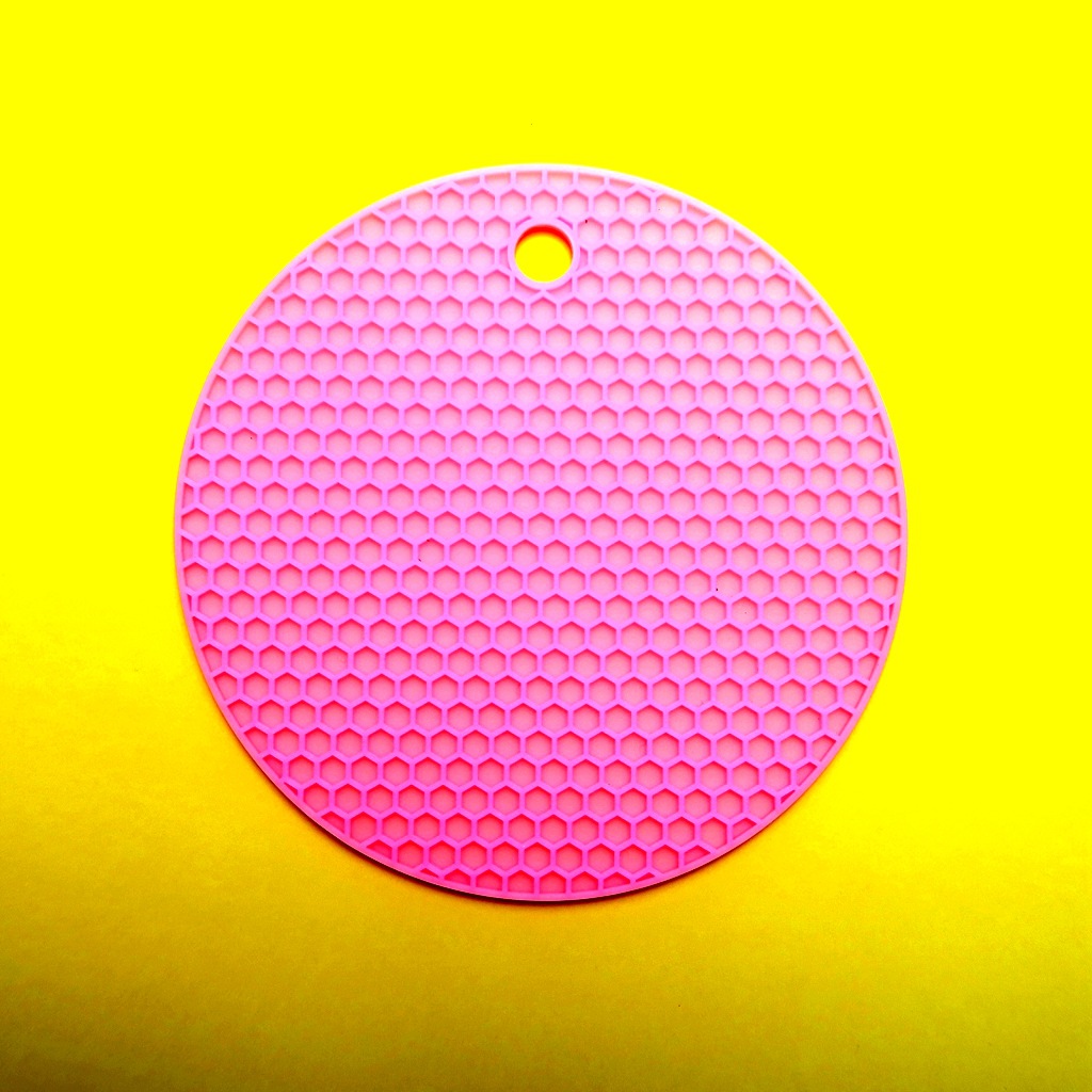 provides food grade round silicone honeycomb heat insulation pad round pot pad place mat coasters table mat ironing pad