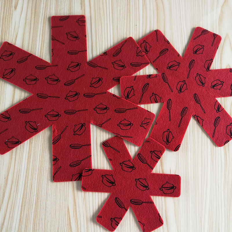 the thickened six claw fish type nonwoven antihot pot pad heat insulation pot bottom protection printed felt pot pad