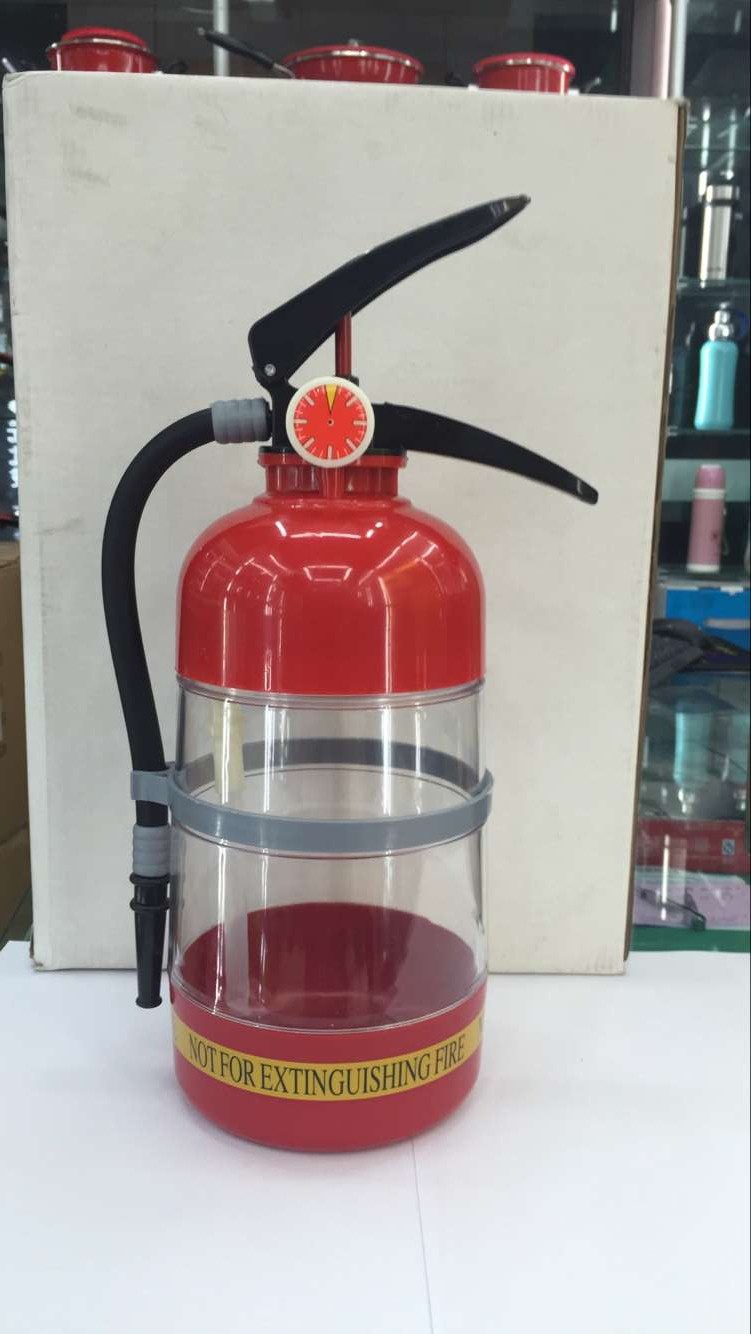 The creative fire extinguisher drinking machine fire extinguisher fire extinguisher Mini beer dispenser gun