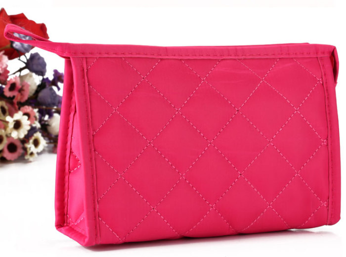 Embroidered cosmetic bag cosmetic bag clutch bag diamond lattice storage bag gift bag three piece kit