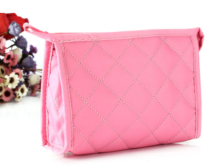 Embroidered cosmetic bag cosmetic bag clutch bag diamond lattice storage bag gift bag three piece kit