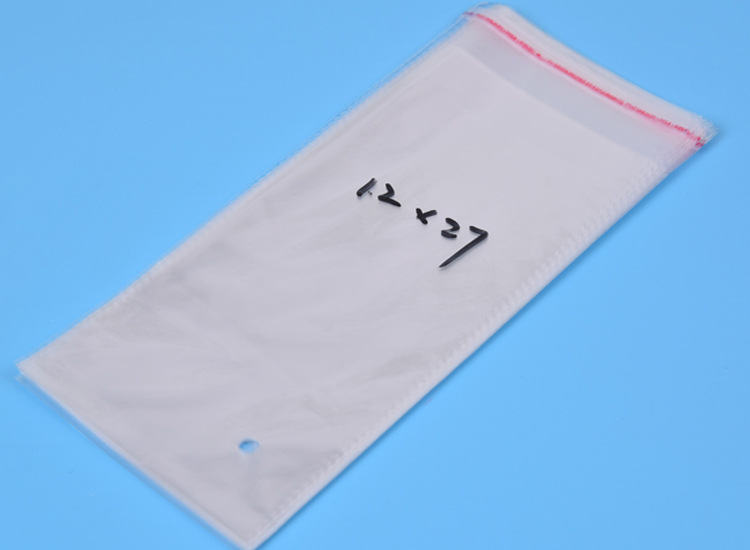 Yiwu manufacturer opp gift bag 13*24 plastic bag self-sealing bag quality good price reasonable.