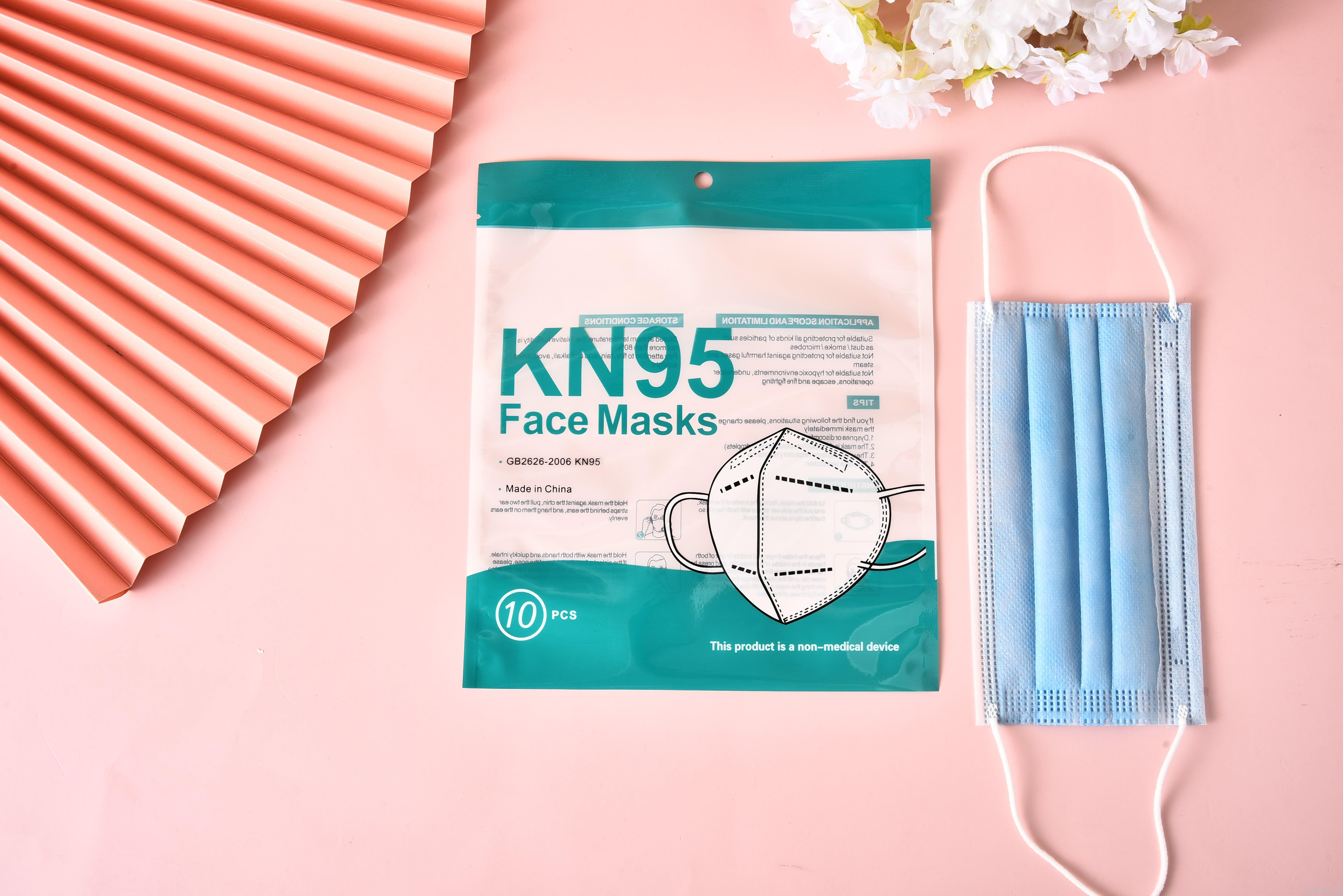 A KN95, a mask bag English pack 10, a zipper zipper bag