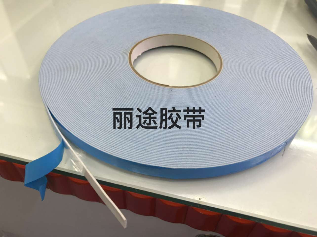 Automobile foam adhesive tape