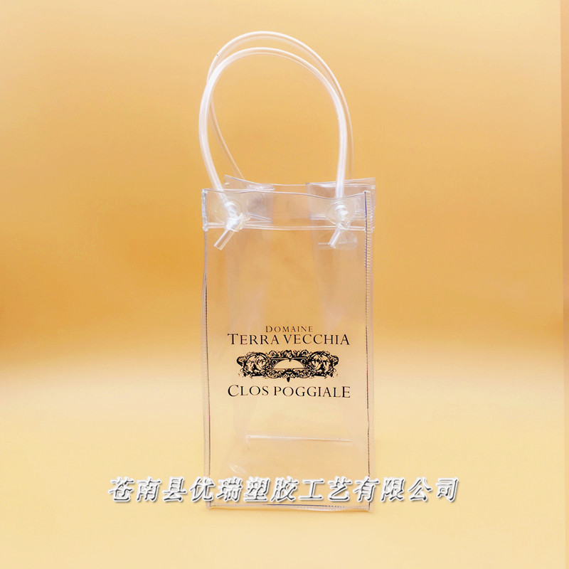 PVC shampoo shower gel packaging bag transparent PVC tote bag custom button three-dimensional plastic PVC bag PVC shampoo shower gel packaging bag transparent PVC tote bag custom button three-dimensional plastic PVC bag