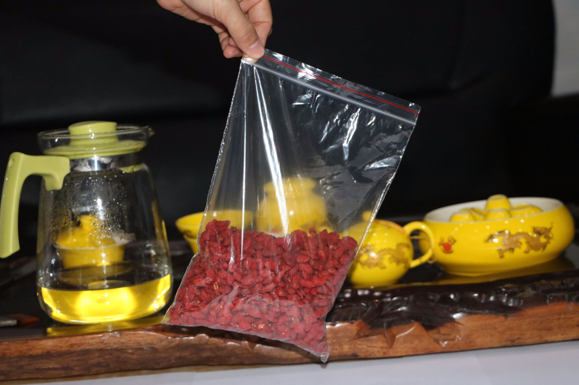 Ziplock Bag Wholesale Sealed Ornament Clothing Transparent Packing Bag PE Plastic Red Edge Sealed Bag Logo Customization Ziplock Bag Wholesale Sealed Ornament Clothing Transparent Packing Bag PE Plastic Red Edge Sealed Bag Logo Customization