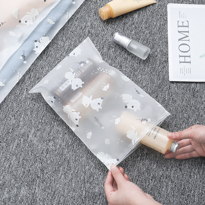Travel storage bag Clothing harvesting bag Portable frosted sealed bag luggage storage bag