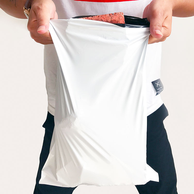 White Courier Bag Thickened Wholesale Customized 28 * 42cm Logistics Packaging Bag Clothing Waterproof Packing Bag Customized
