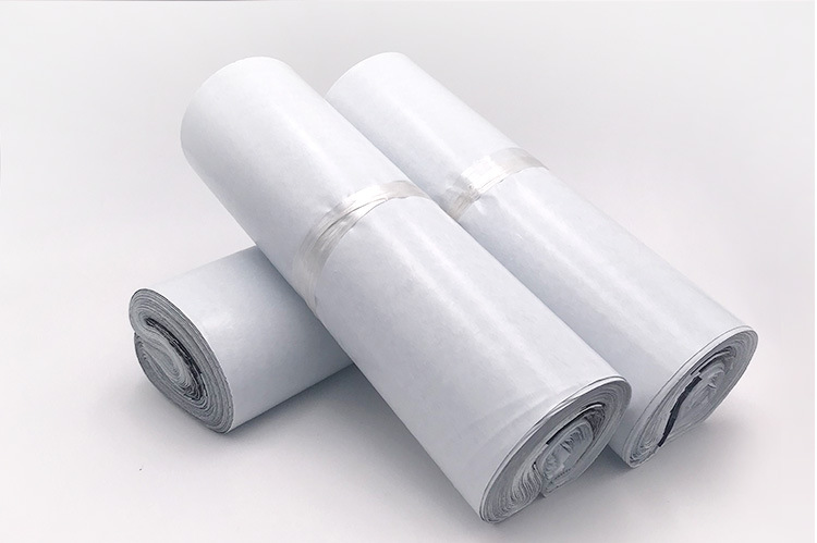 White Courier Bag Thickened Wholesale Customized 28 * 42cm Logistics Packaging Bag Clothing Waterproof Packing Bag Customized