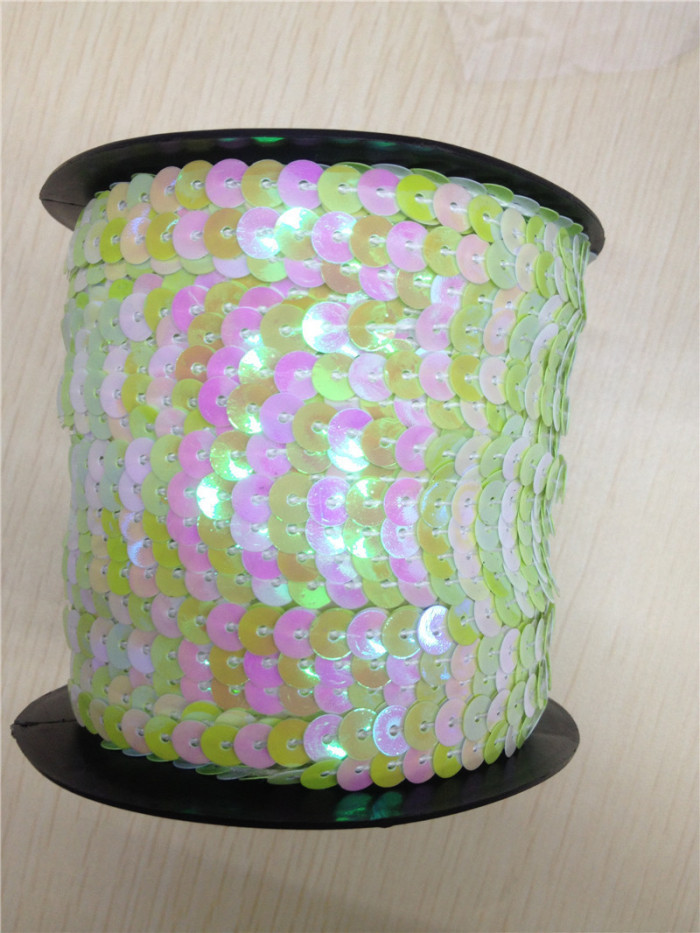 Double color 6mm plain film with spacer PVC also has PET for a variety of bubble film Christmas ball decorations Double color 6mm plain film with spacer PVC also has PET for a variety of bubble film Christmas ball decorations