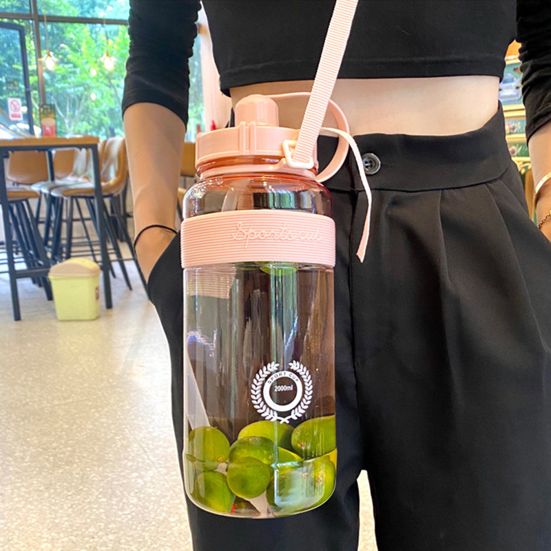 Outdoor Sports Cup Women&#039;s Ins Style Large Capacity Plastic Kettle Children Harness Drinking Straw Cup Sports Bottle