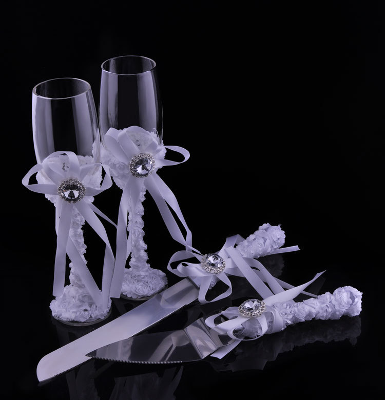Europe and the United States creative wedding supplies transparent glass goblet red wine box set checking cake knife shovel wholesale