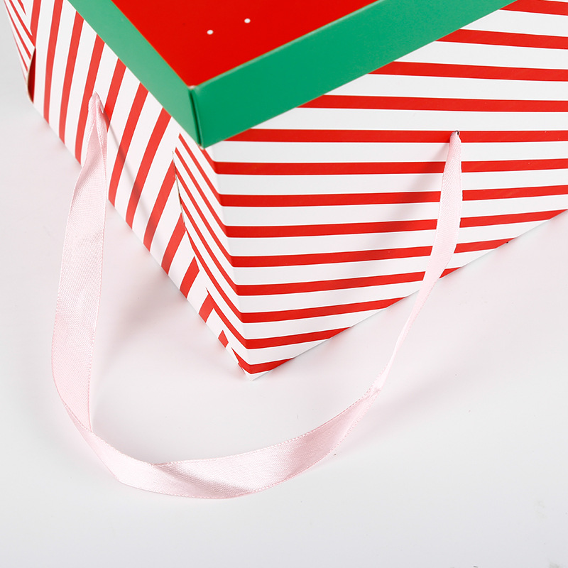 2018 Candy Box Apple Box Children&#039;s Gift Box Opening Gift Box Christmas Packaging Box Wholesale