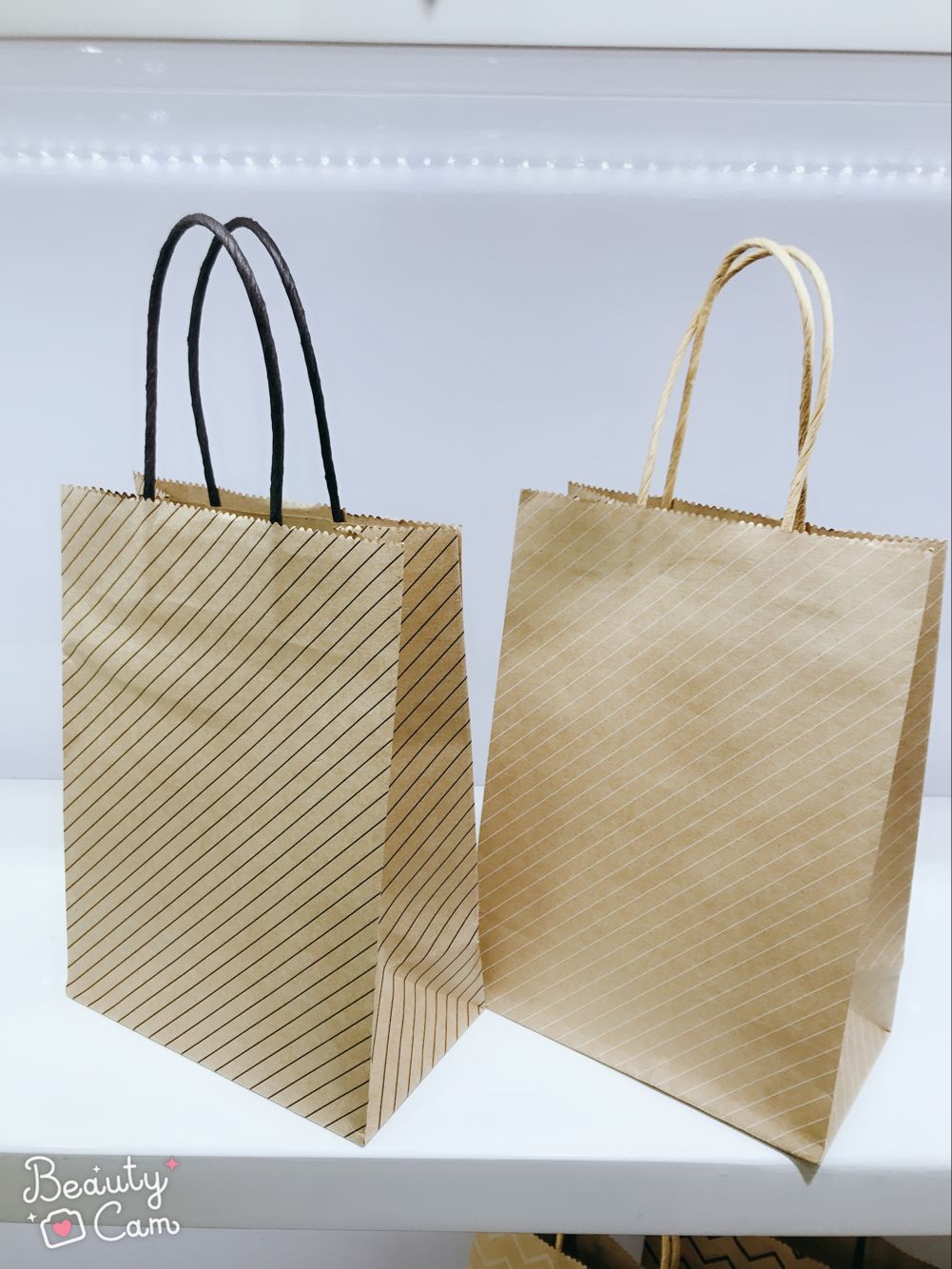 Imported Kraft Paper 901 Series Fashion Handbag Shopping Mall Advertising Promotion Gift Bag Logo Customization Wholesale Imported Kraft Paper 901 Series Fashion Handbag Shopping Mall Advertising Promotion Gift Bag Logo Customization Wholesale