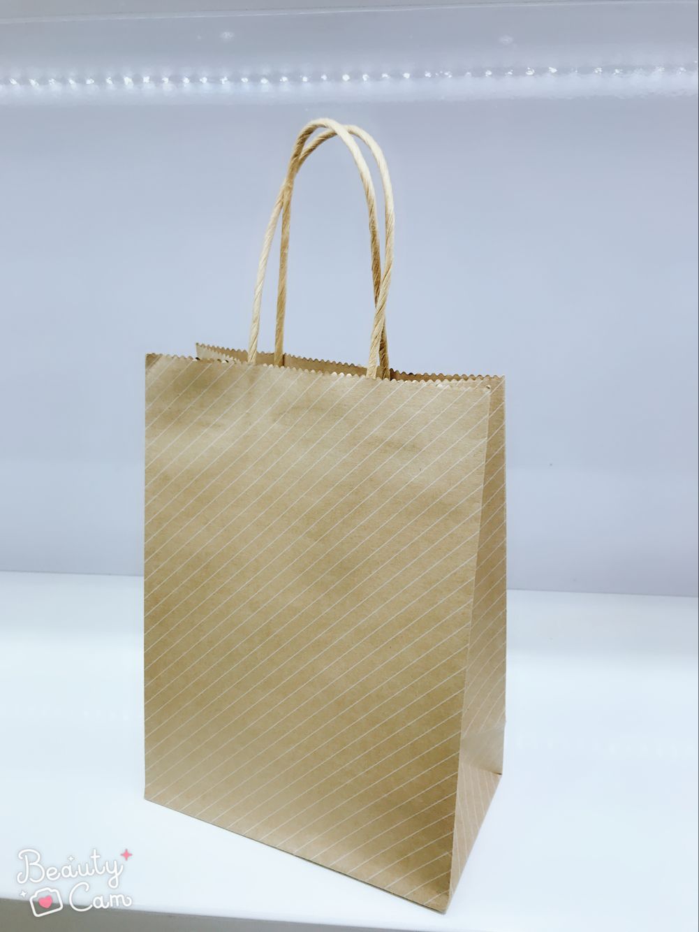 Imported Kraft Paper 901 Series Fashion Handbag Shopping Mall Advertising Promotion Gift Bag Logo Customization Wholesale Imported Kraft Paper 901 Series Fashion Handbag Shopping Mall Advertising Promotion Gift Bag Logo Customization Wholesale