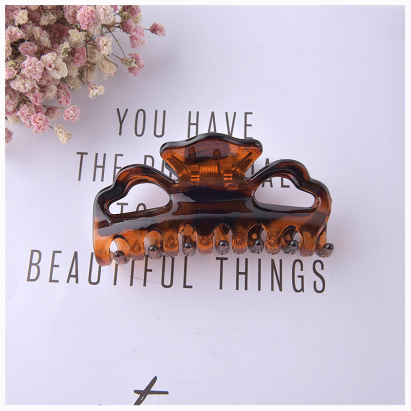 Clip headdress act the role of simple hairpin act the role of act the role of grab clip medium Korean disc-hair implement grace hair card spring and summer money
