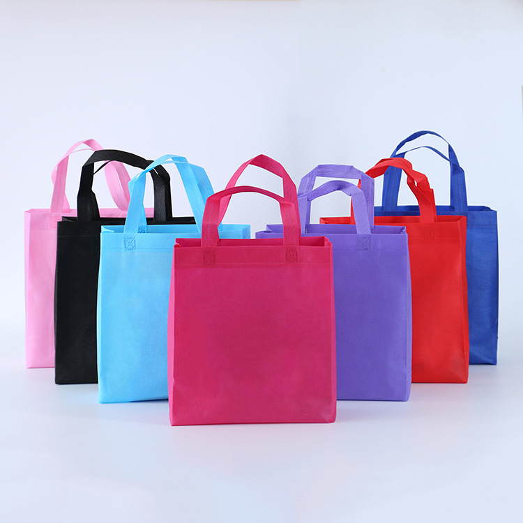 Three dimensional nonwoven tote bag spot custom supermarket shopping bags of clothing gift bags covered with film advertising green bags Three dimensional nonwoven tote bag spot custom supermarket shopping bags of clothing gift bags covered with film advertising green bags