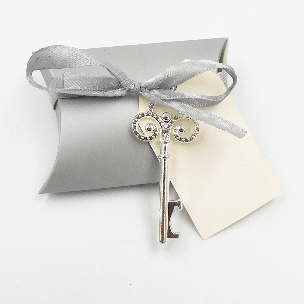 New Hot Sale Wedding Favors Creative Small Gift Key Bottle Opener Pendant Wedding Supplies Pillow Wedding Candies Box