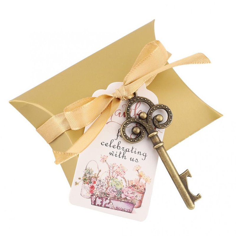 New Hot Sale Wedding Favors Creative Small Gift Key Bottle Opener Pendant Wedding Supplies Pillow Wedding Candies Box