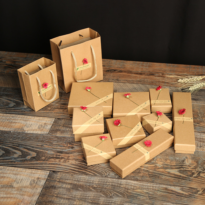 Factory Creative Jewelry Packaging Box Hot Sale Chain Ring Bracelet Sunflower Jewelry Box Paper Bag Currently Available Wholesale Factory Creative Jewelry Packaging Box Hot Sale Chain Ring Bracelet Sunflower Jewelry Box Paper Bag Currently Available Wholesale