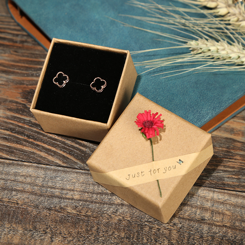 Factory Creative Jewelry Packaging Box Hot Sale Chain Ring Bracelet Sunflower Jewelry Box Paper Bag Currently Available Wholesale Factory Creative Jewelry Packaging Box Hot Sale Chain Ring Bracelet Sunflower Jewelry Box Paper Bag Currently Available Wholesale