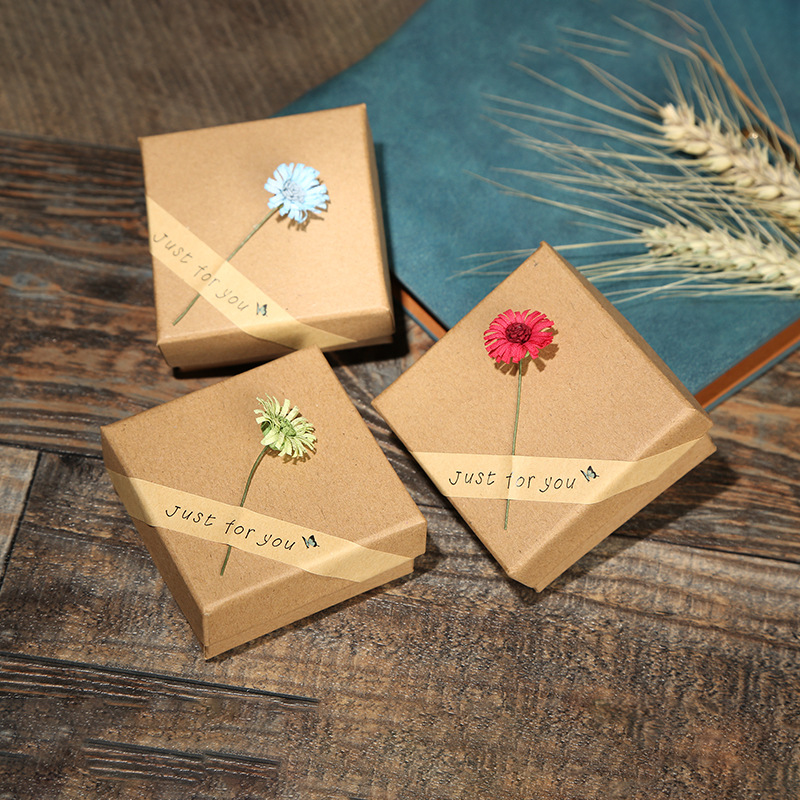 Factory Creative Jewelry Packaging Box Hot Sale Chain Ring Bracelet Sunflower Jewelry Box Paper Bag Currently Available Wholesale Factory Creative Jewelry Packaging Box Hot Sale Chain Ring Bracelet Sunflower Jewelry Box Paper Bag Currently Available Wholesale