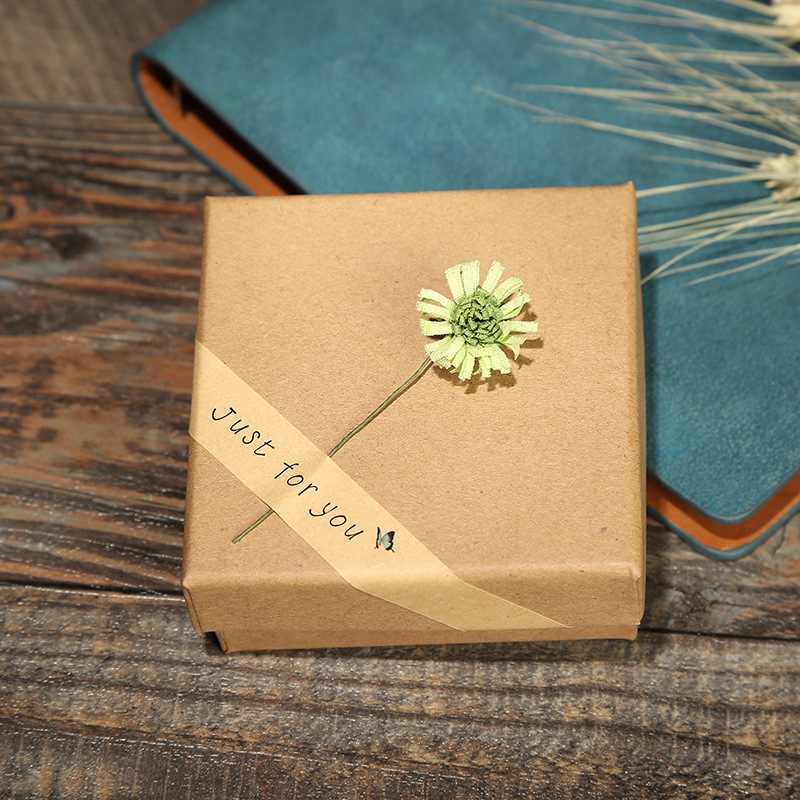 Factory Creative Jewelry Packaging Box Hot Sale Chain Ring Bracelet Sunflower Jewelry Box Paper Bag Currently Available Wholesale Factory Creative Jewelry Packaging Box Hot Sale Chain Ring Bracelet Sunflower Jewelry Box Paper Bag Currently Available Wholesale