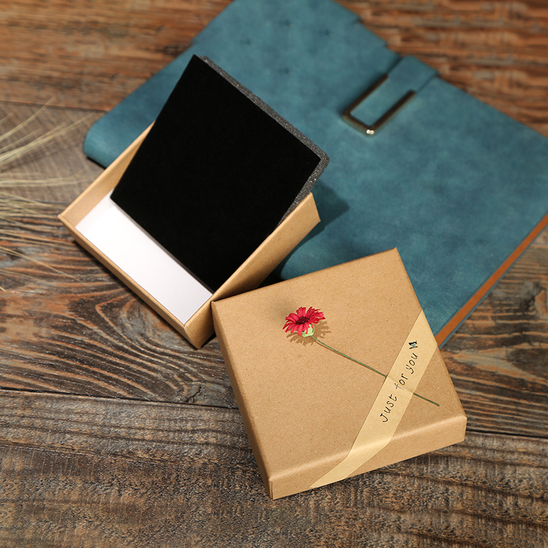 Factory Creative Jewelry Packaging Box Hot Sale Chain Ring Bracelet Sunflower Jewelry Box Paper Bag Currently Available Wholesale Factory Creative Jewelry Packaging Box Hot Sale Chain Ring Bracelet Sunflower Jewelry Box Paper Bag Currently Available Wholesale