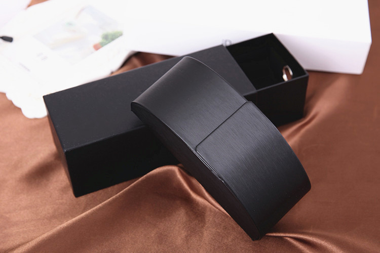The high-end sunglasses glasses box tin box sun glasses box box The high-end sunglasses glasses box tin box sun glasses box box