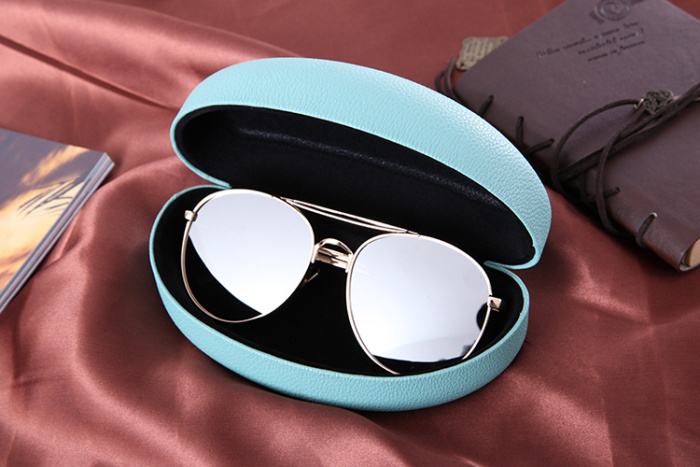 The high-end sunglasses glasses box tin box and sun glasses box The high-end sunglasses glasses box tin box and sun glasses box