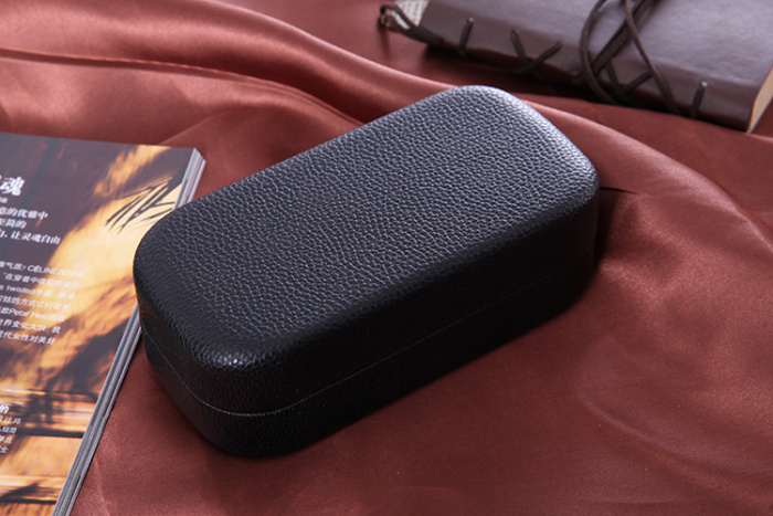 The high-end sunglasses glasses box tin box and sun glasses box The high-end sunglasses glasses box tin box and sun glasses box