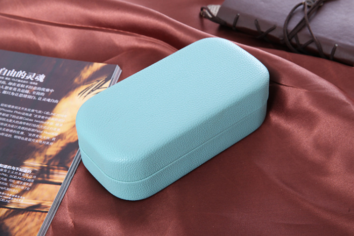 The high-end sunglasses glasses box tin box and sun glasses box The high-end sunglasses glasses box tin box and sun glasses box