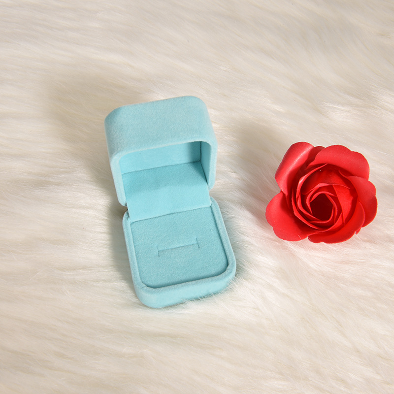 Popular Flannelette Ear Studs and Ring Box Chinese Valentine's Day Necklace Pendant Gift Box Flocking Rounded Packing Box Customized Wholesale Popular Flannelette Ear Studs and Ring Box Chinese Valentine's Day Necklace Pendant Gift Box Flocking Rounded Packing Box Customized Wholesale