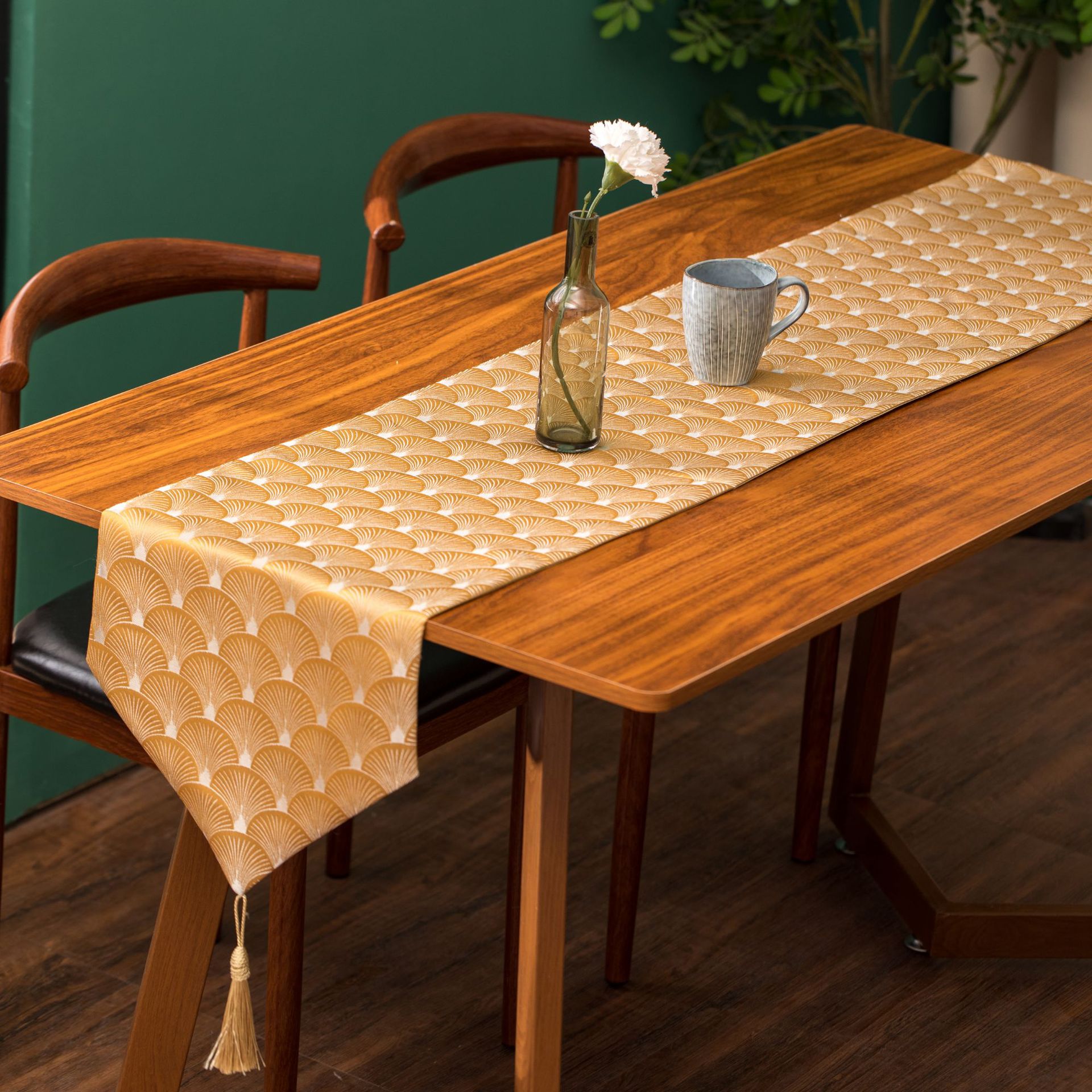 New Chinese Style Table Runner Jacquard Ribbon Tassel Satin Jacquard Fabric Peacock Open Screen National Fashion Graphic Tea Mat Factory Direct Supply